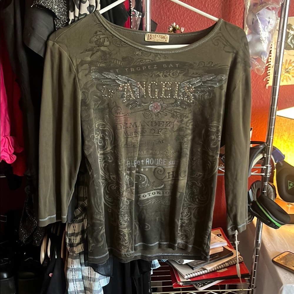 Green Graphic Long Sleeve Top